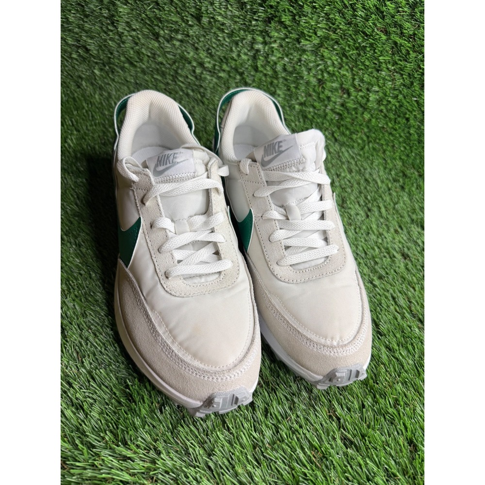 Nike Waffle Debut Womens White Sail Green Retro Run Shoes FQ8890-100 Size 10.5 - Picture 2 of 9
